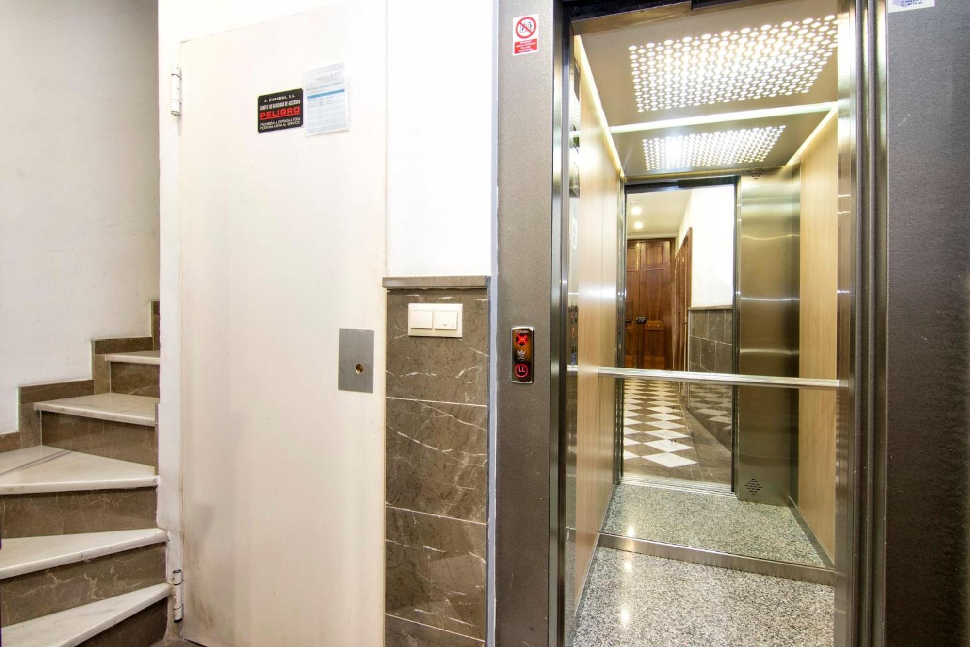 Luxury Alhambra Hideaway Appartement Granada Buitenkant foto
